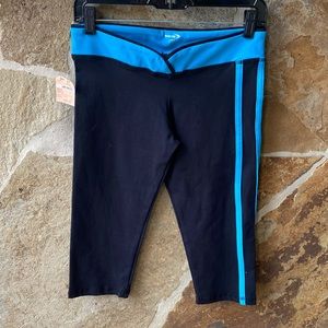 NWT women’s Body Up yoga pants